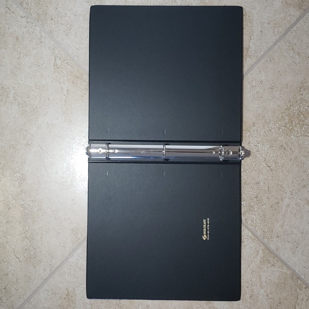Three Ring Binders - Picture 9 of 12